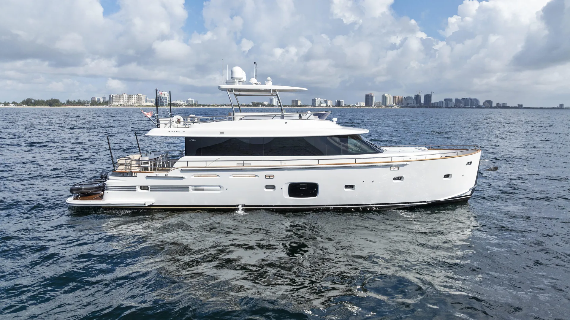 STUNNING AZIMUT MAGELLANO 76 - Image 3