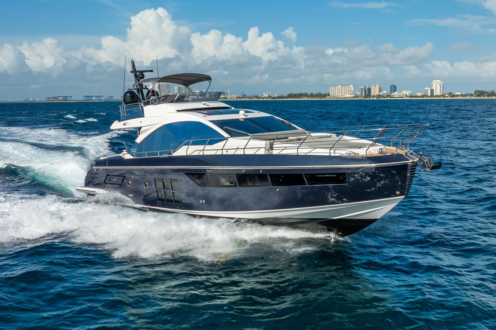 AZIMUT S7 - Image 1