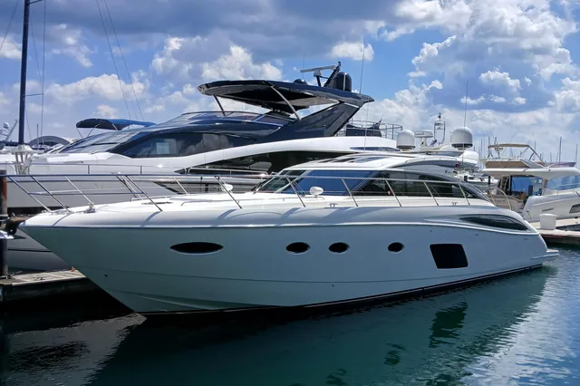 PRINCESS V62-S