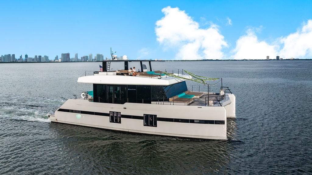 ISLAND MAJESTY - Image 1