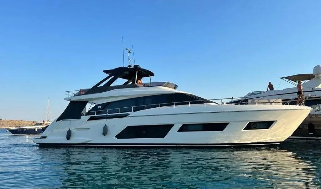 FERRETTI YACHTS 670 - Image 1