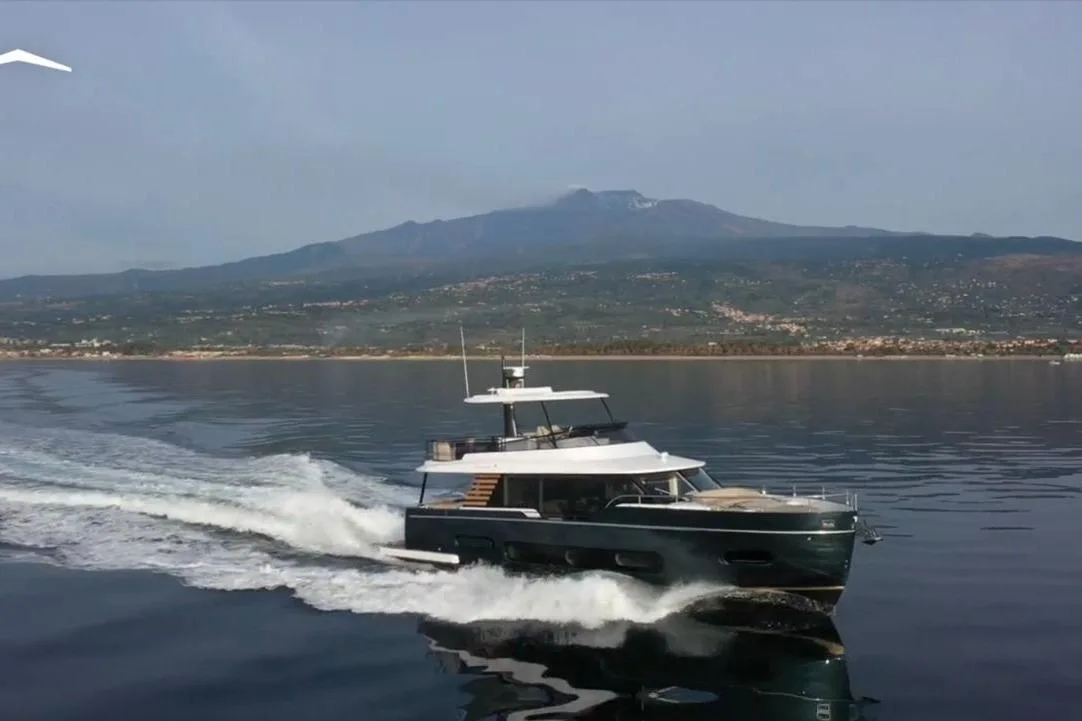 AZIMUT 60 MAGELLANO - Image 1