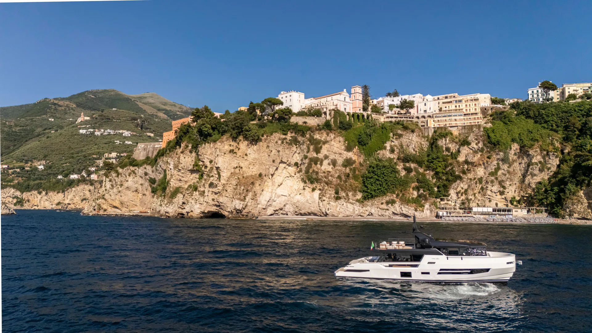 ARCADIA YACHTS SHERPA 80 XL - Image 3