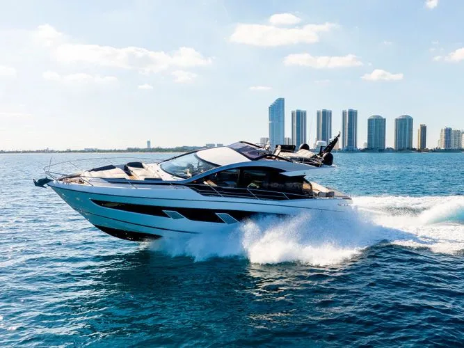 2022 SUNSEEKER 65 SPORT YACHT - Image 3