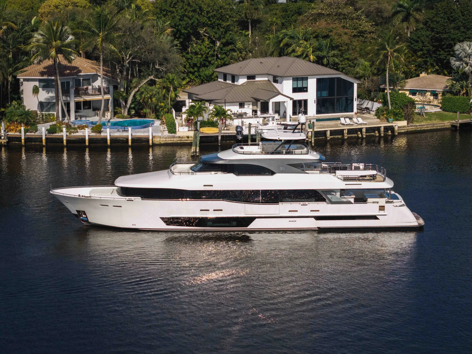 2026 OCEAN ALEXANDER 37L - Image 1