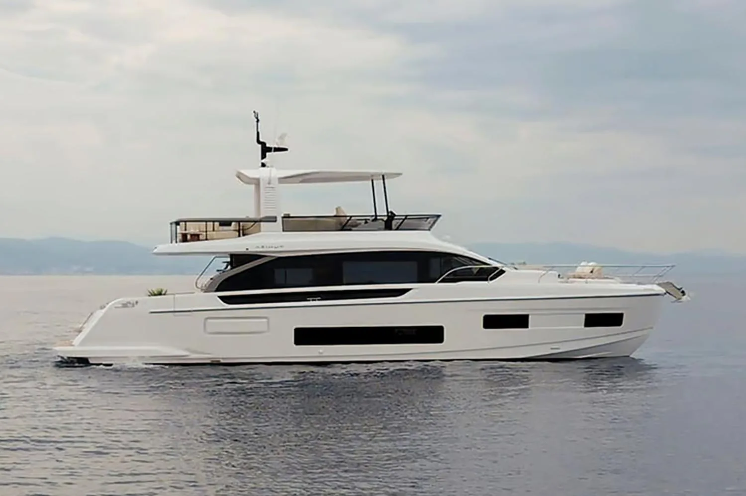 AZIMUT FLY 62 - Image 1