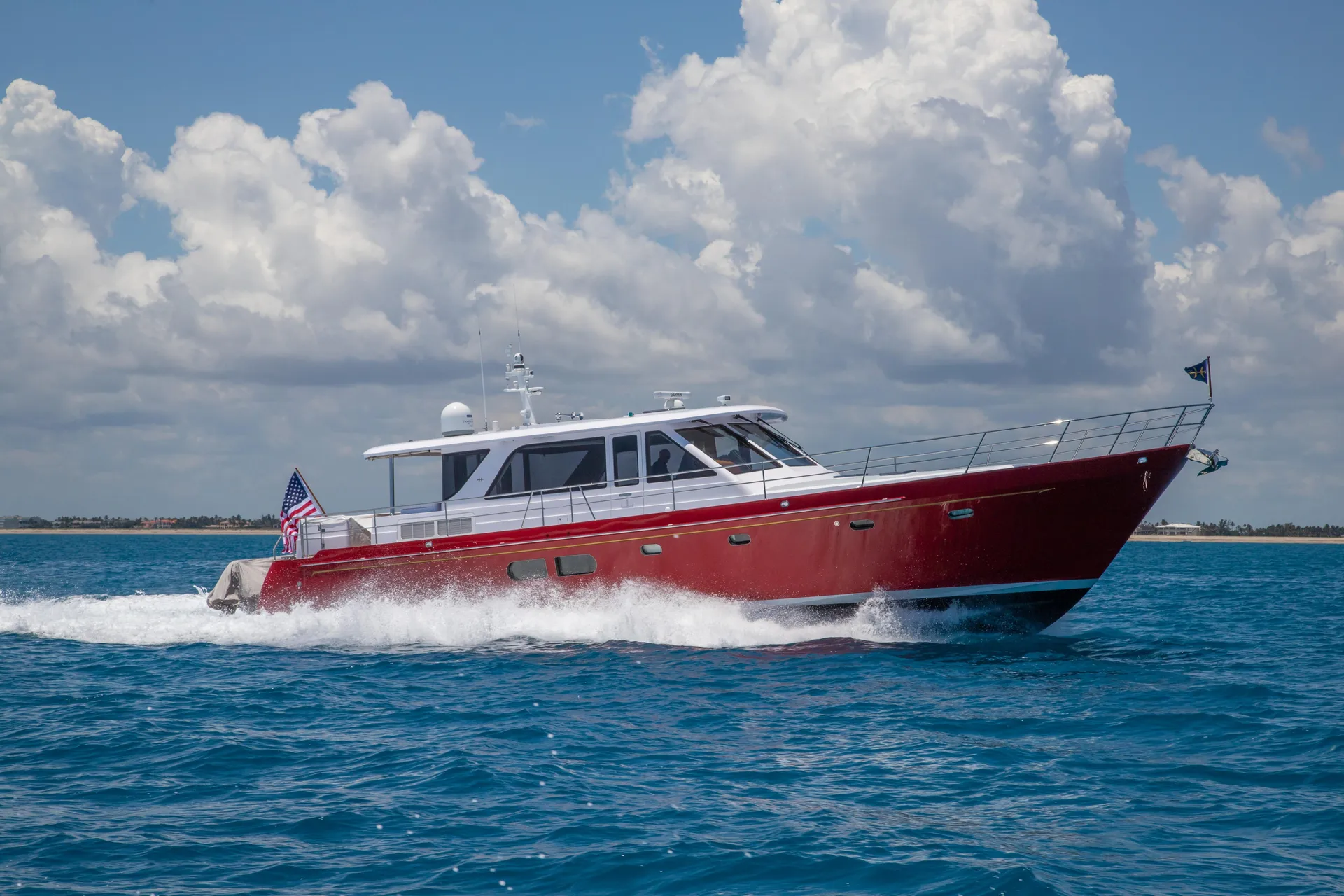 HUNT YACHTS 63 EXPRESS - Image 3