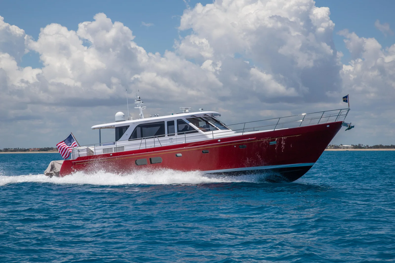 HUNT YACHTS 63 EXPRESS - Image 1