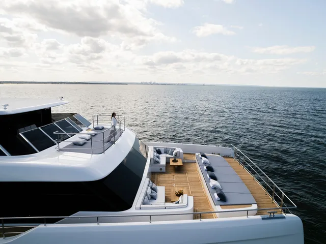 Sunreef 100 Power — Sunreef