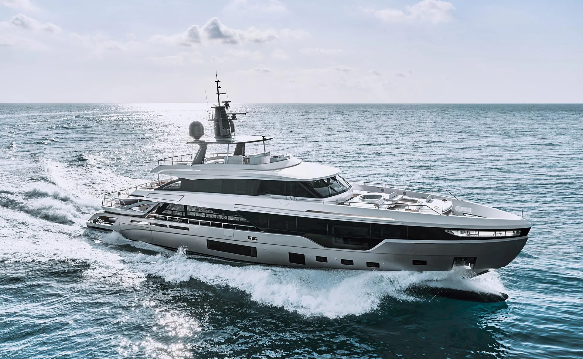 AZIMUT GRANDE TRIDECK - Image 3