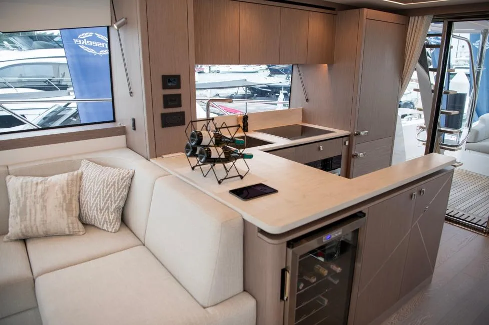 SUNSEEKER MANHATTAN 68 - Image 3