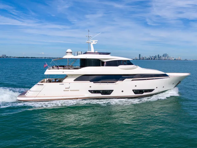 D'Vinci — Custom Line