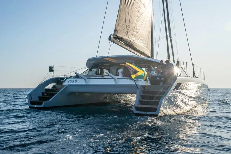 GUNBOAT 68 - Image 3