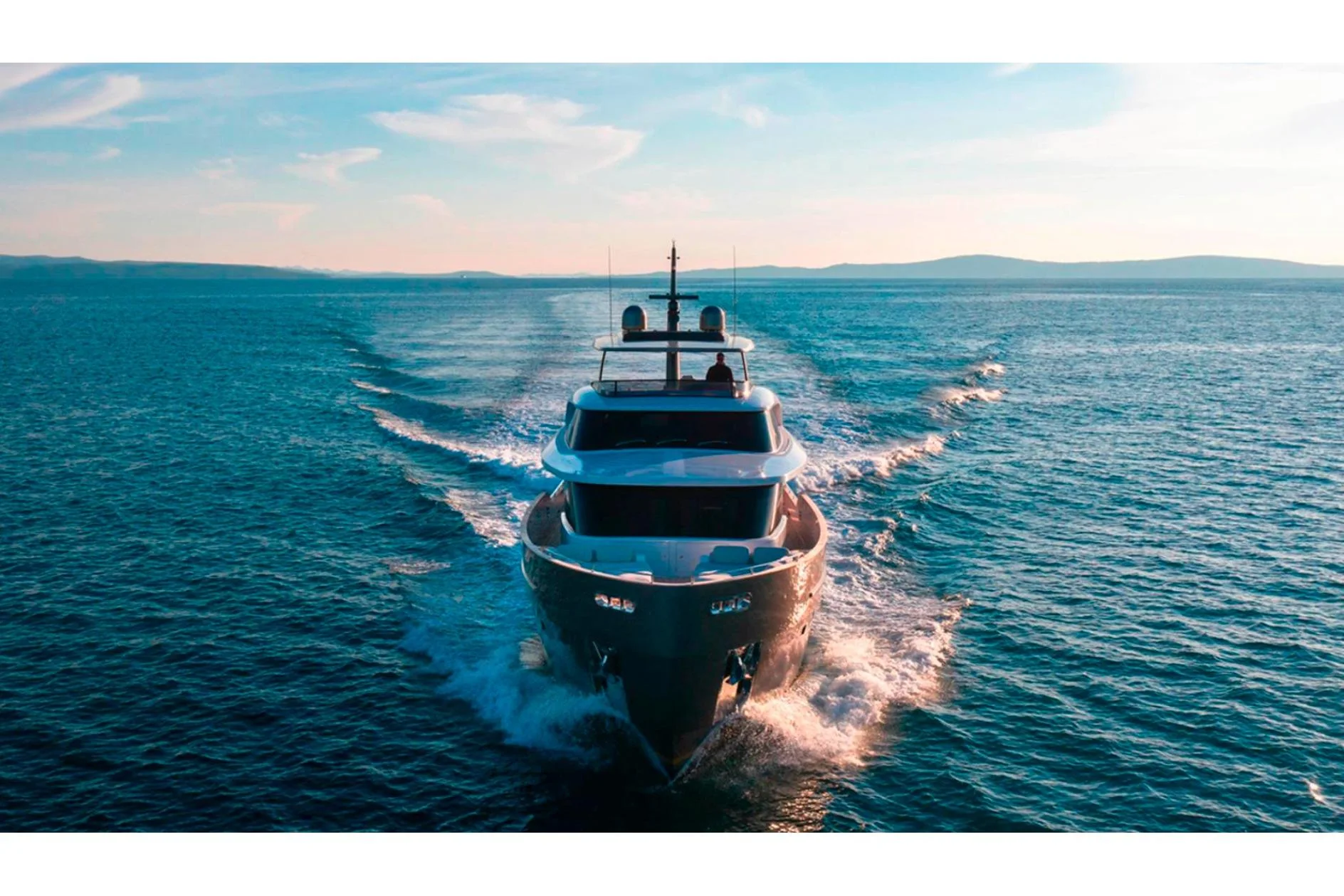 AZIMUT MAGELLANO 25M - Image 1