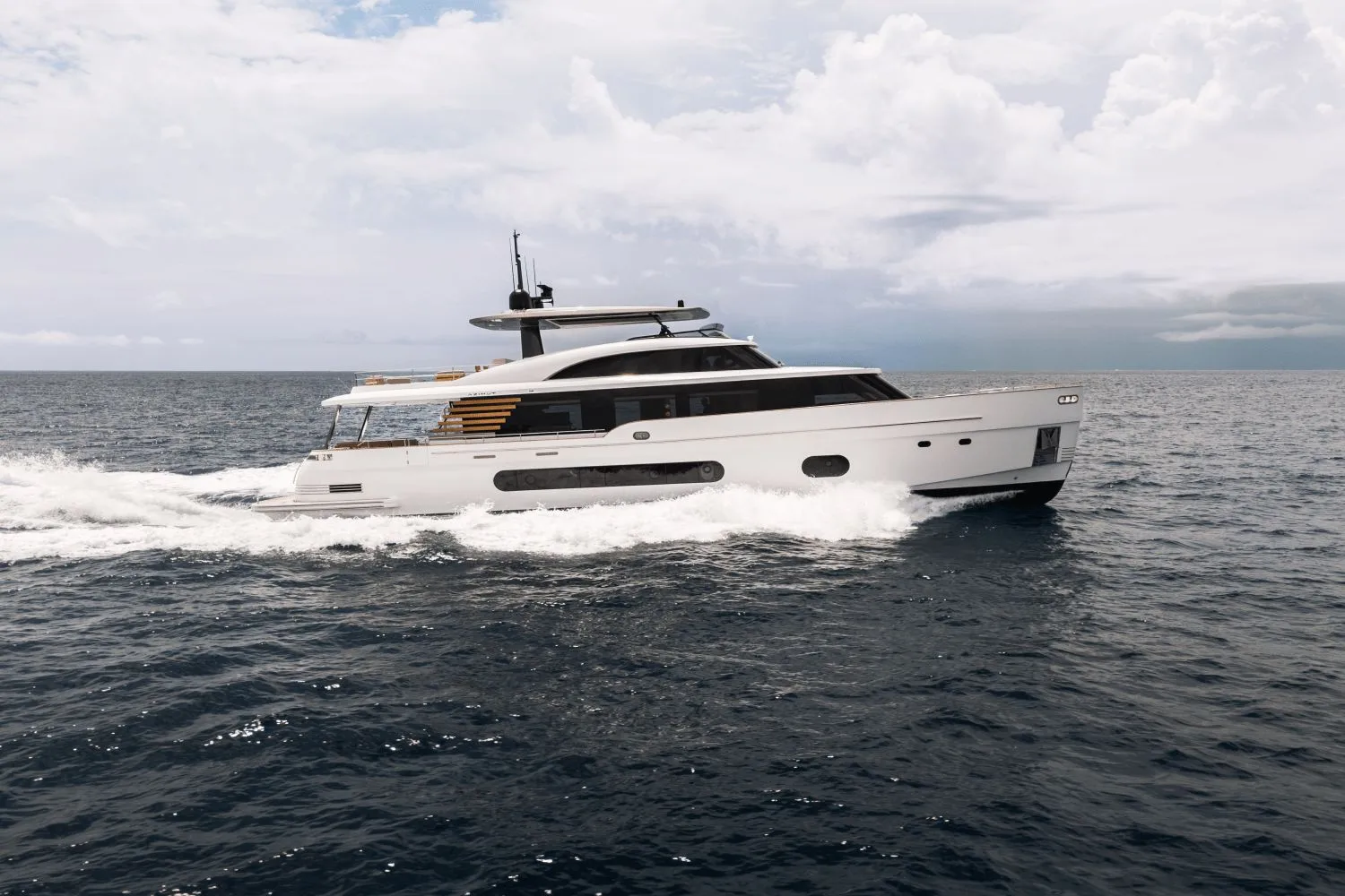 2026 AZIMUT MAGELLANO 25M - Image 3