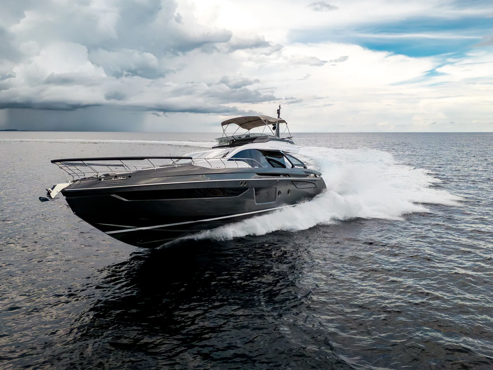 2026 AZIMUT S8 - Image 3