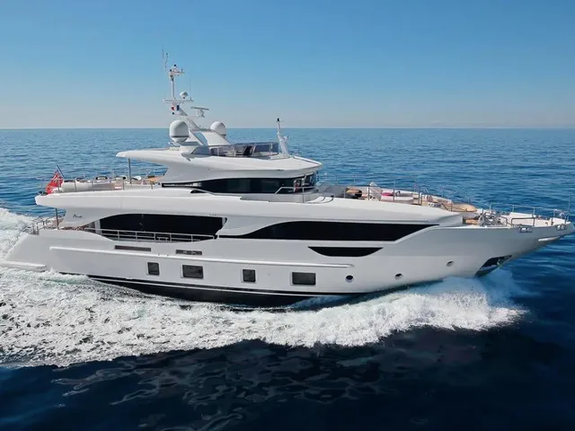 Benetti Delfino 95 — Benetti
