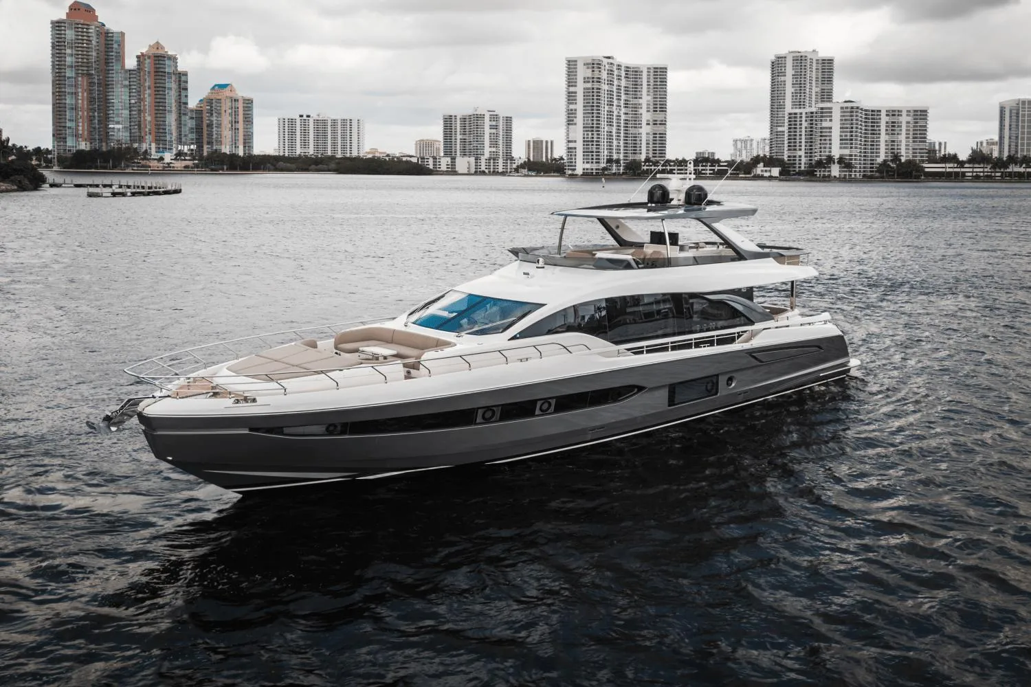 2024 AZIMUT 78 FLY - Image 3