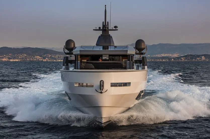 ARCADIA YACHTS SHERPA 80 - Image 3