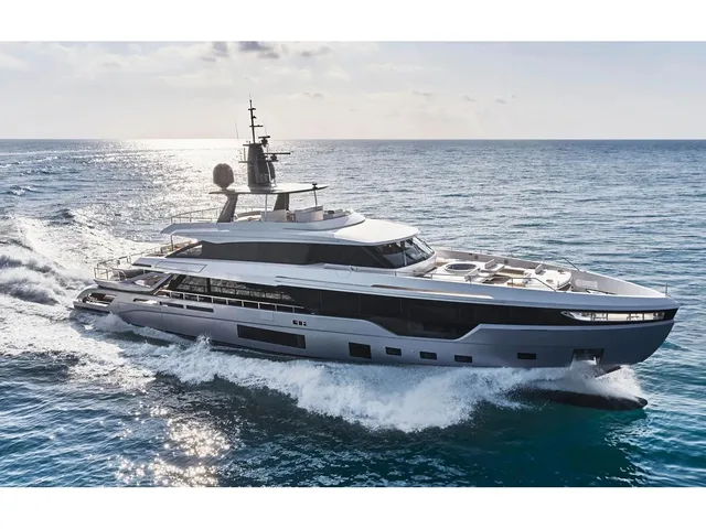 Azimut Trideck — Azimut