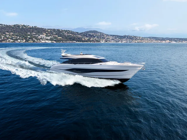 Princess S80 Sport Bridge — Princess