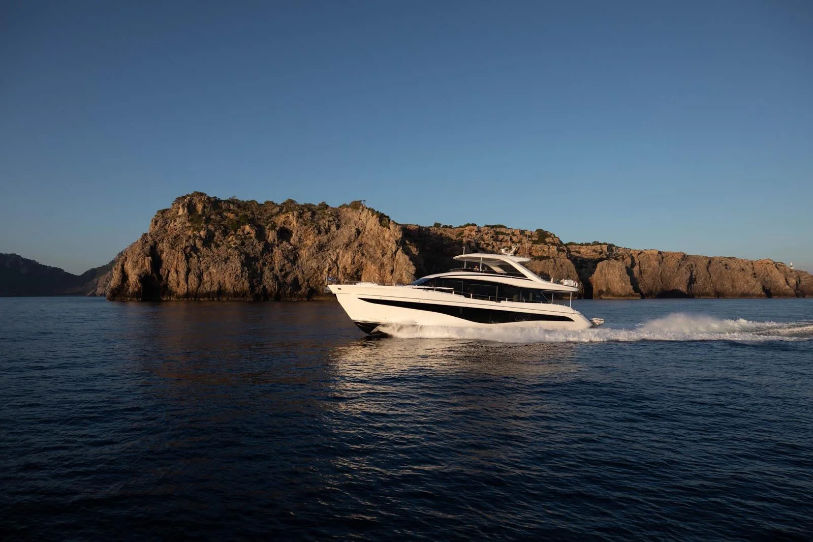 PRINCESS Y80 - Image 1