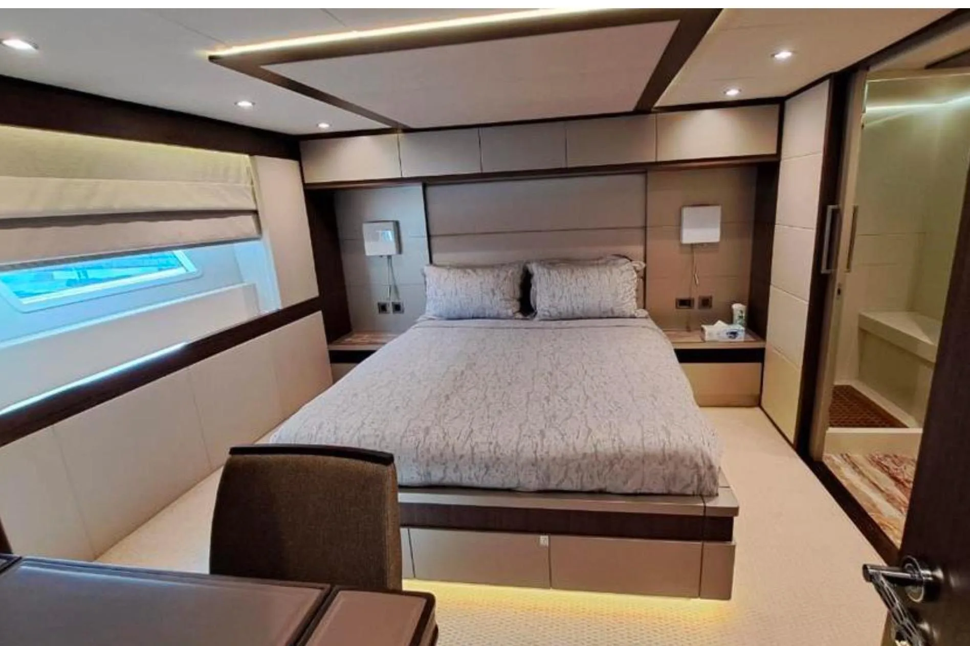 GULF CRAFT MAJESTY 62 - Image 3