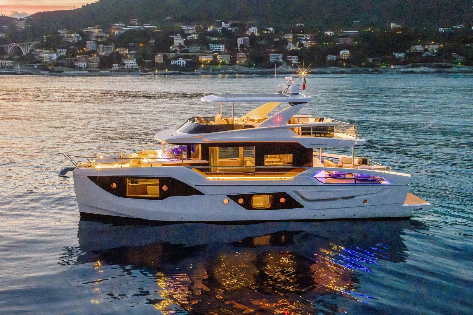 ABSOLUTE NAVETTA 62 - Image 1