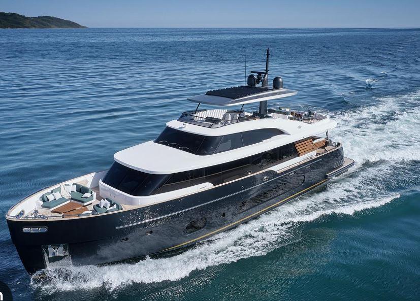 AZIMUT MAGELLANO 25 - Image 1