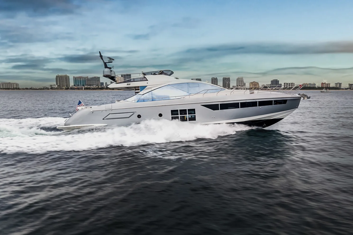 2019 AZIMUT S7 - Image 1