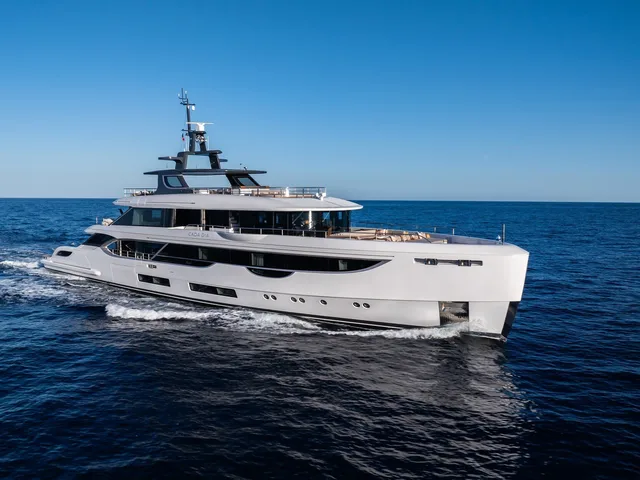 CADA DIA — Benetti