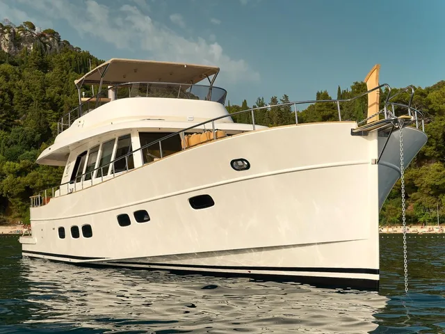 Sasga Yachts 68 Flybridge — Sasga Yachts