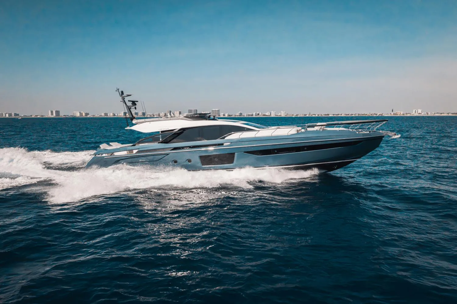 AZIMUT S8 - Image 3