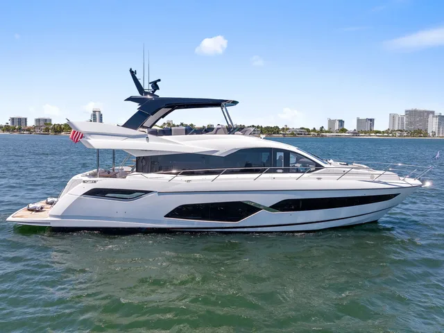 MANHATTAN 68 DEALER DEMO — Sunseeker