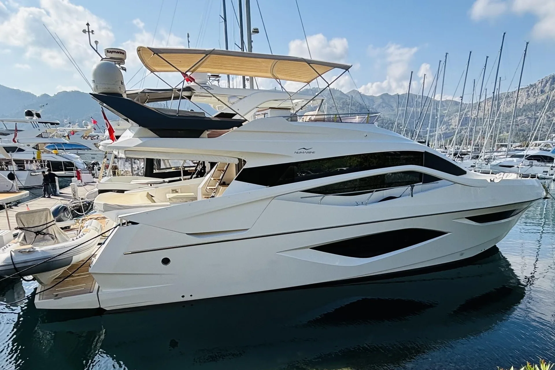 NUMARINE 62 FLY - Image 1