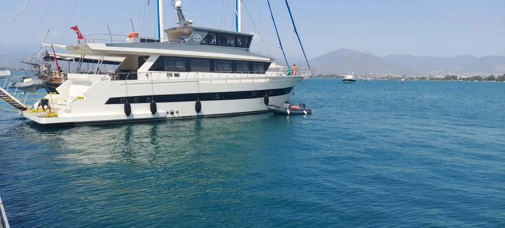 CUSTOM-CRAFT 80 - Image 1