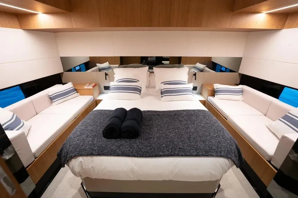 DE ANTONIO YACHTS D60 - Image 3