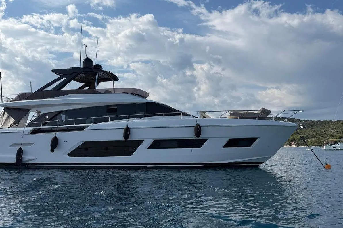 FERRETTI YACHTS 670 - Image 3