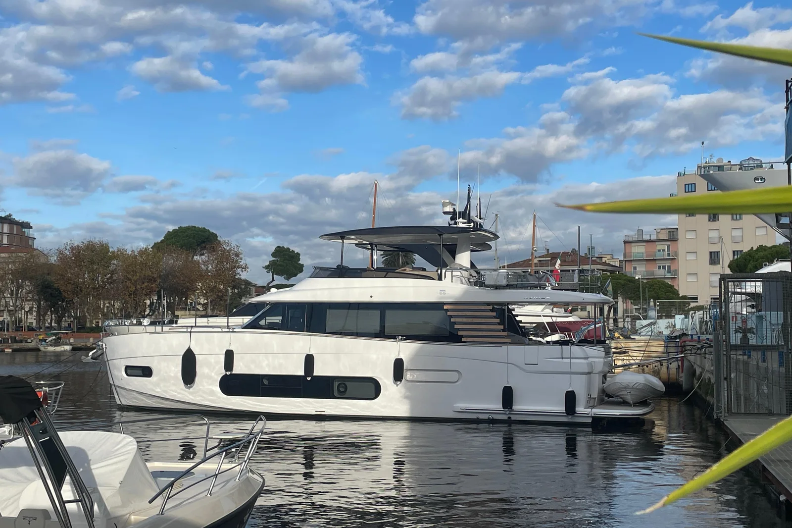 AZIMUT 66 MAGELLANO - Image 1