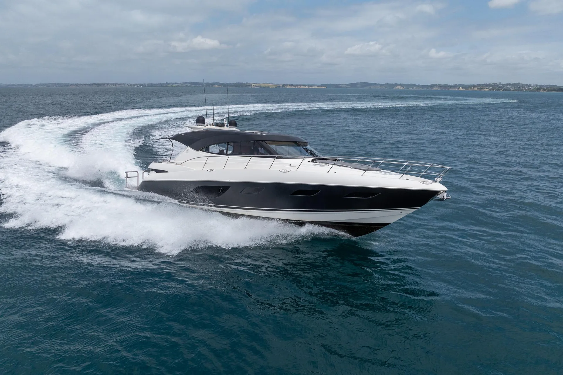 RIVIERA 6000 - Image 1