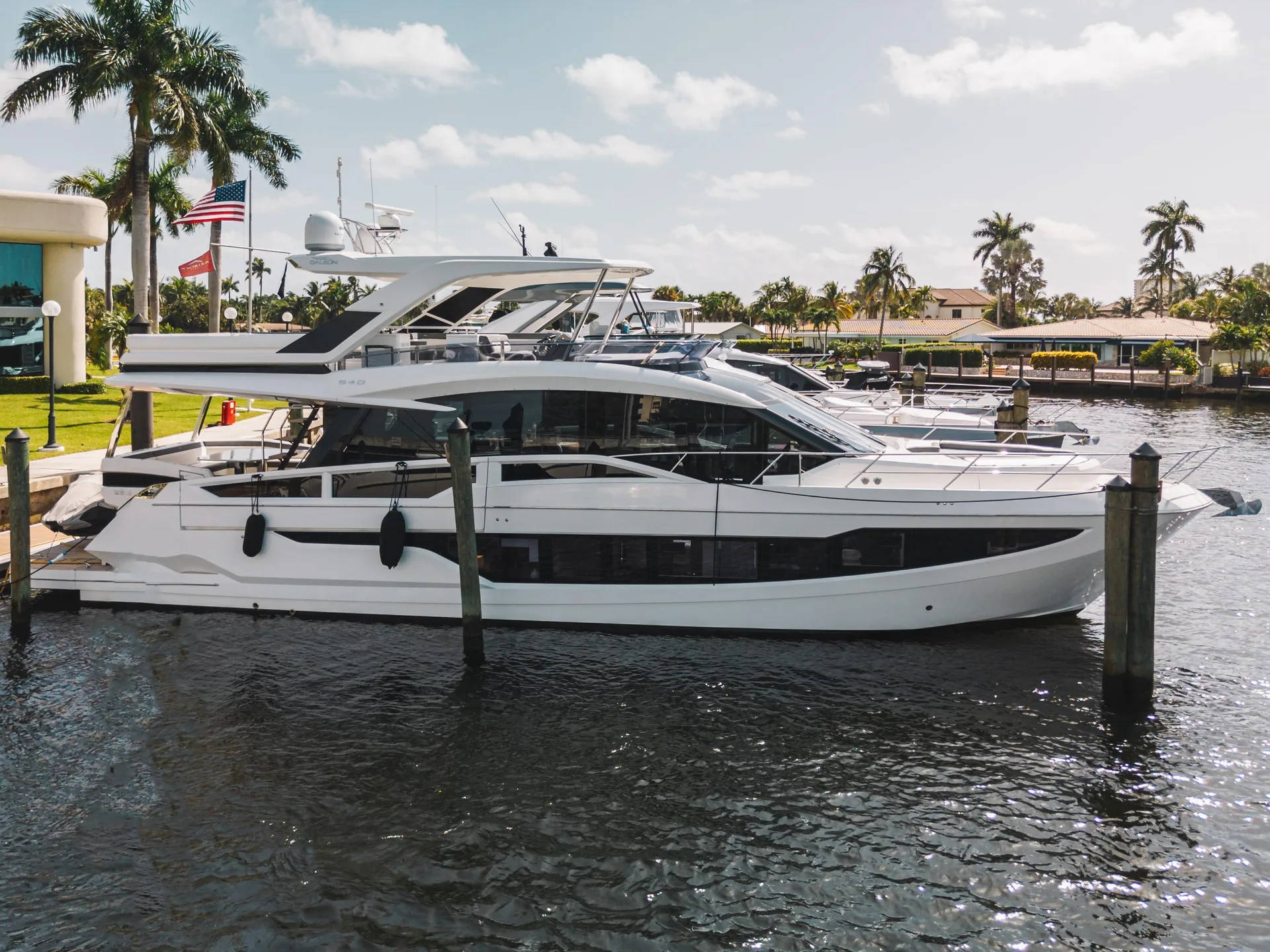 2019 GALEON 640 FLY - Image 1