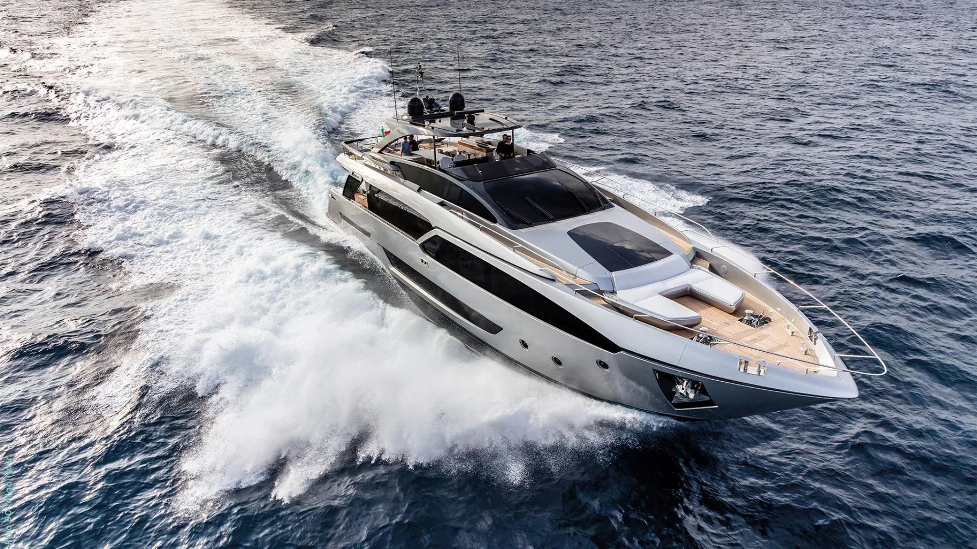 RIVA 90' ARGO - Image 1