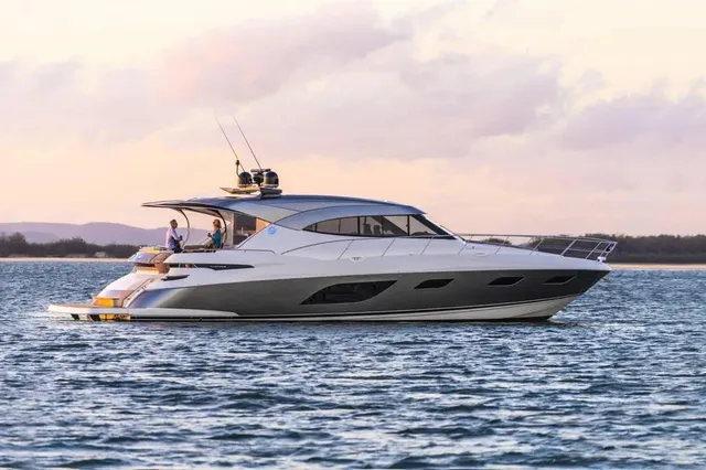 RIVIERA 6000 SPORT YACHT PLATINUM EDITION