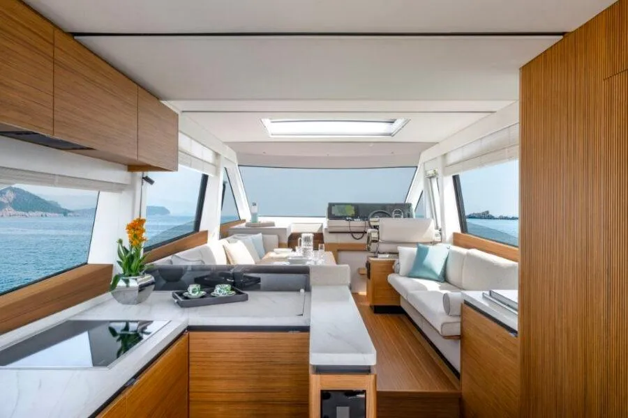 SOLARIS 60 COUPE - Image 3