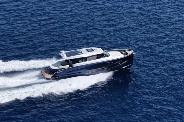 SOLARIS 60 COUPE