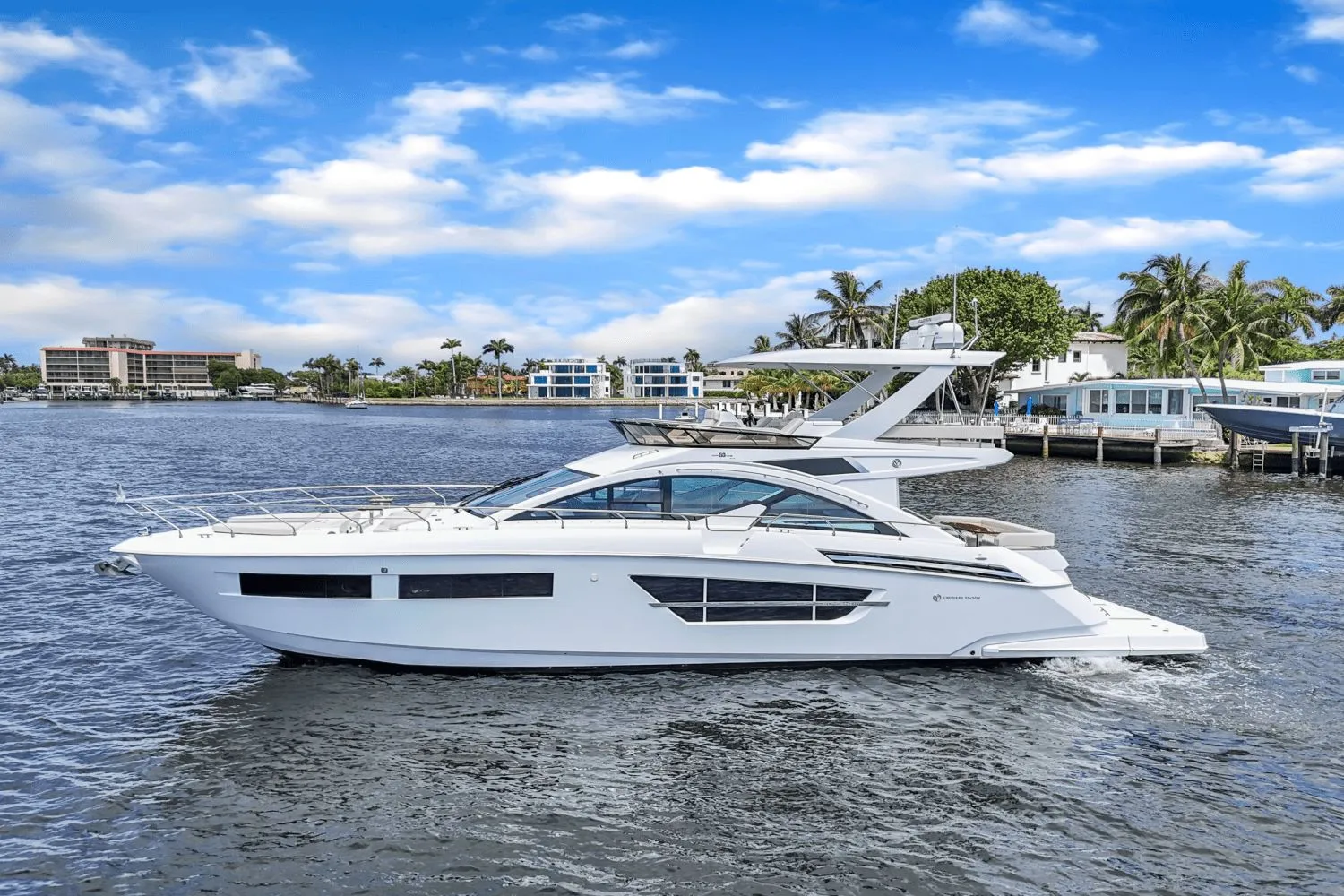 2024 CRUISERS YACHTS 60 FLY - Image 3