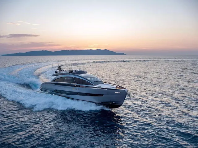 Boat 9530732 — Pershing