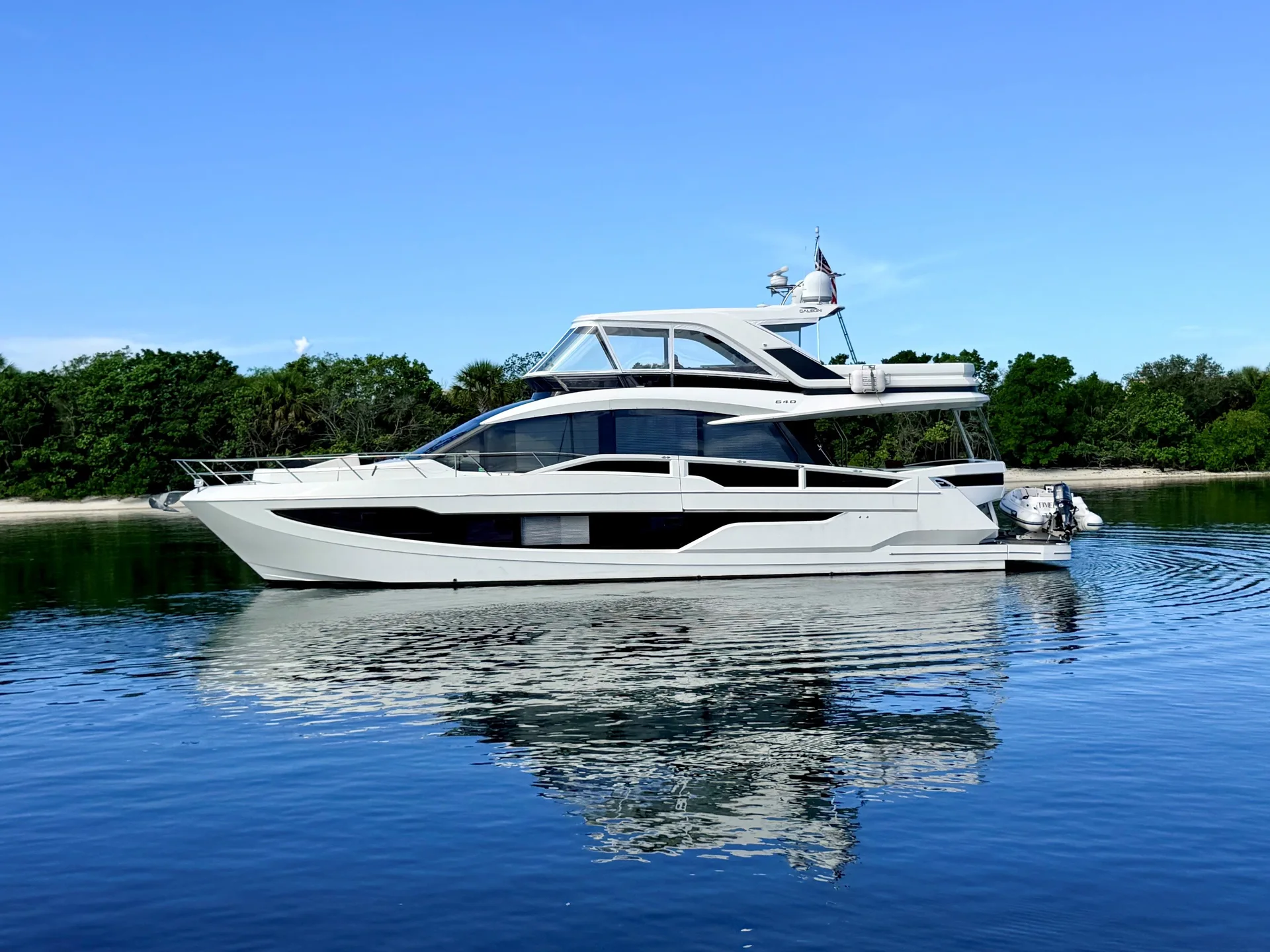 2019 GALEON 640 FLY BRIDGE - Image 1