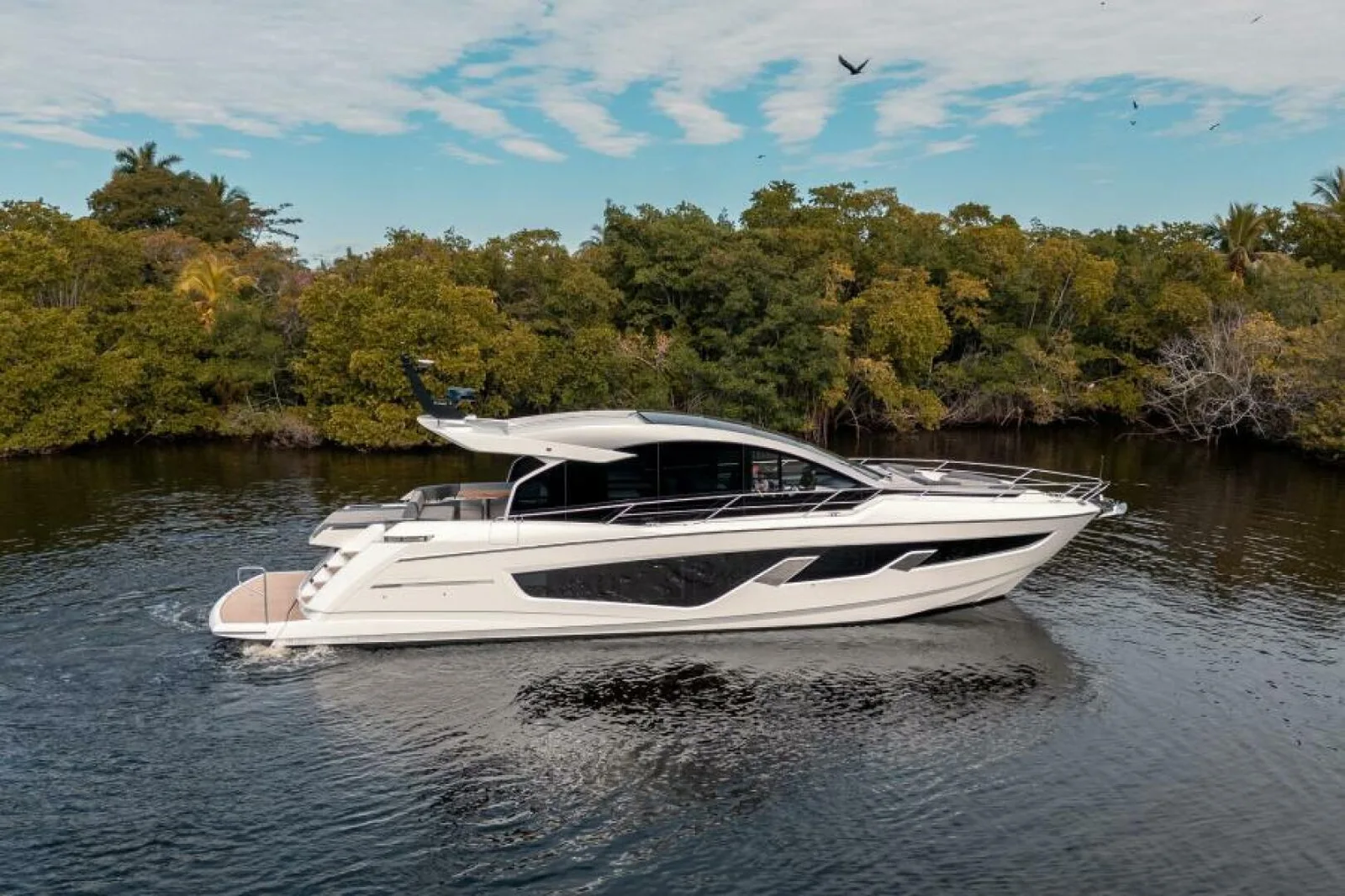 2025 SUNSEEKER PREDATOR 65 - Image 1