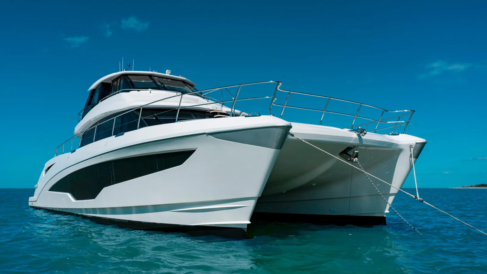 AQUILA 70 - Image 1